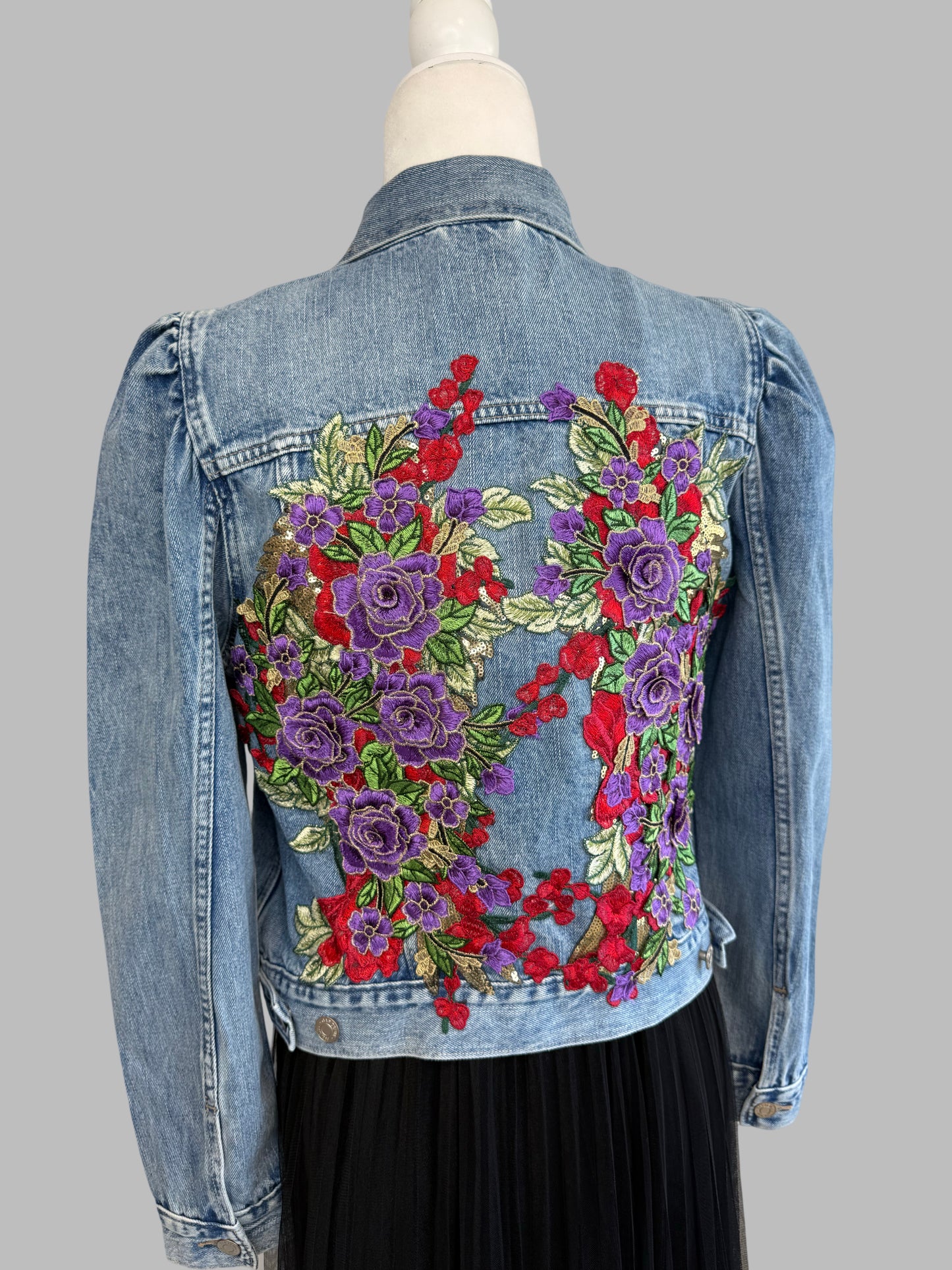 Women denim jacket with floral embroidery