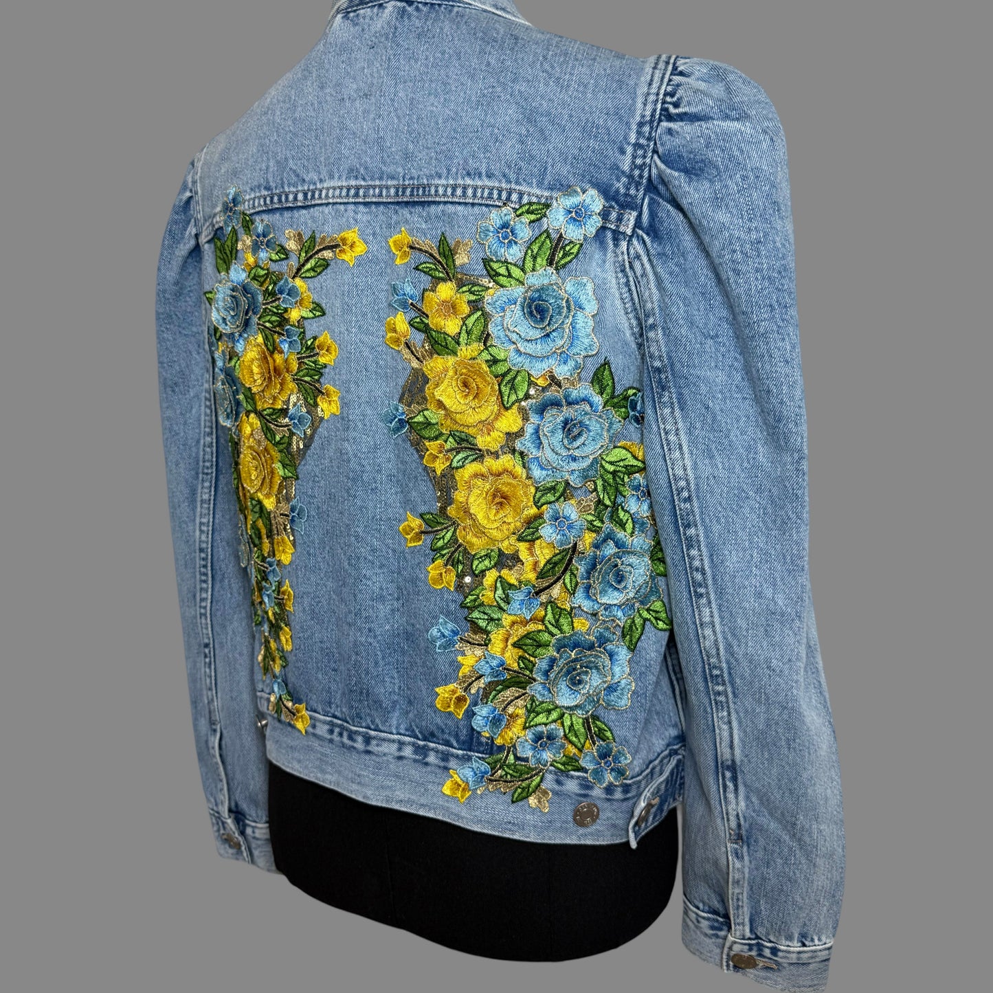 Ambar Jacket
